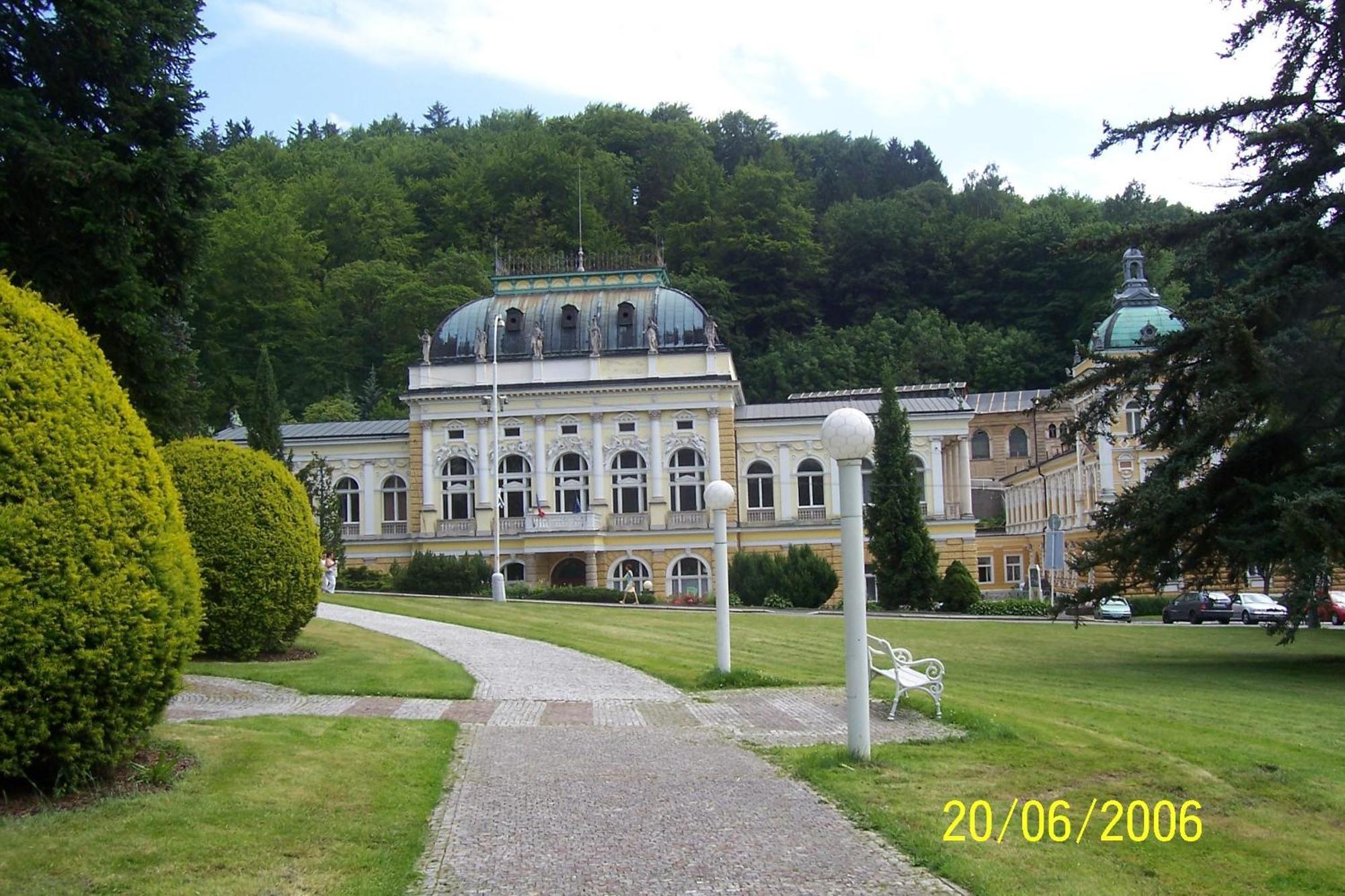 Topapartmany Lesni Mariánské Lázně Екстериор снимка